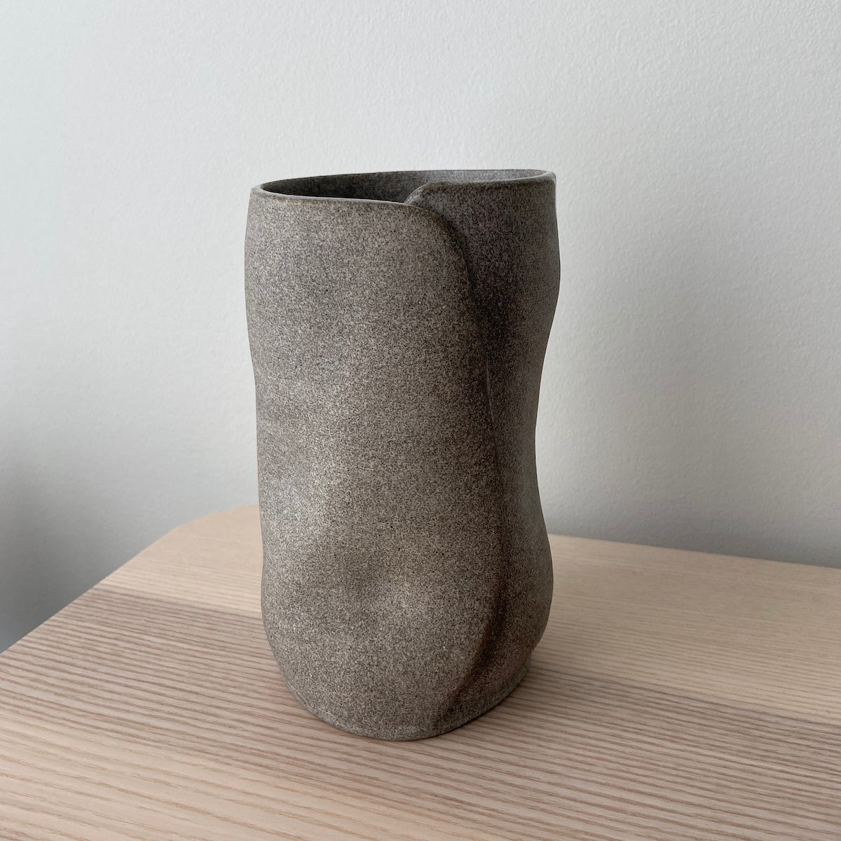 Movement Vase 03